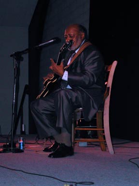 86 year old Robert Lockwood Jr.
plays the blues  -  February 2002